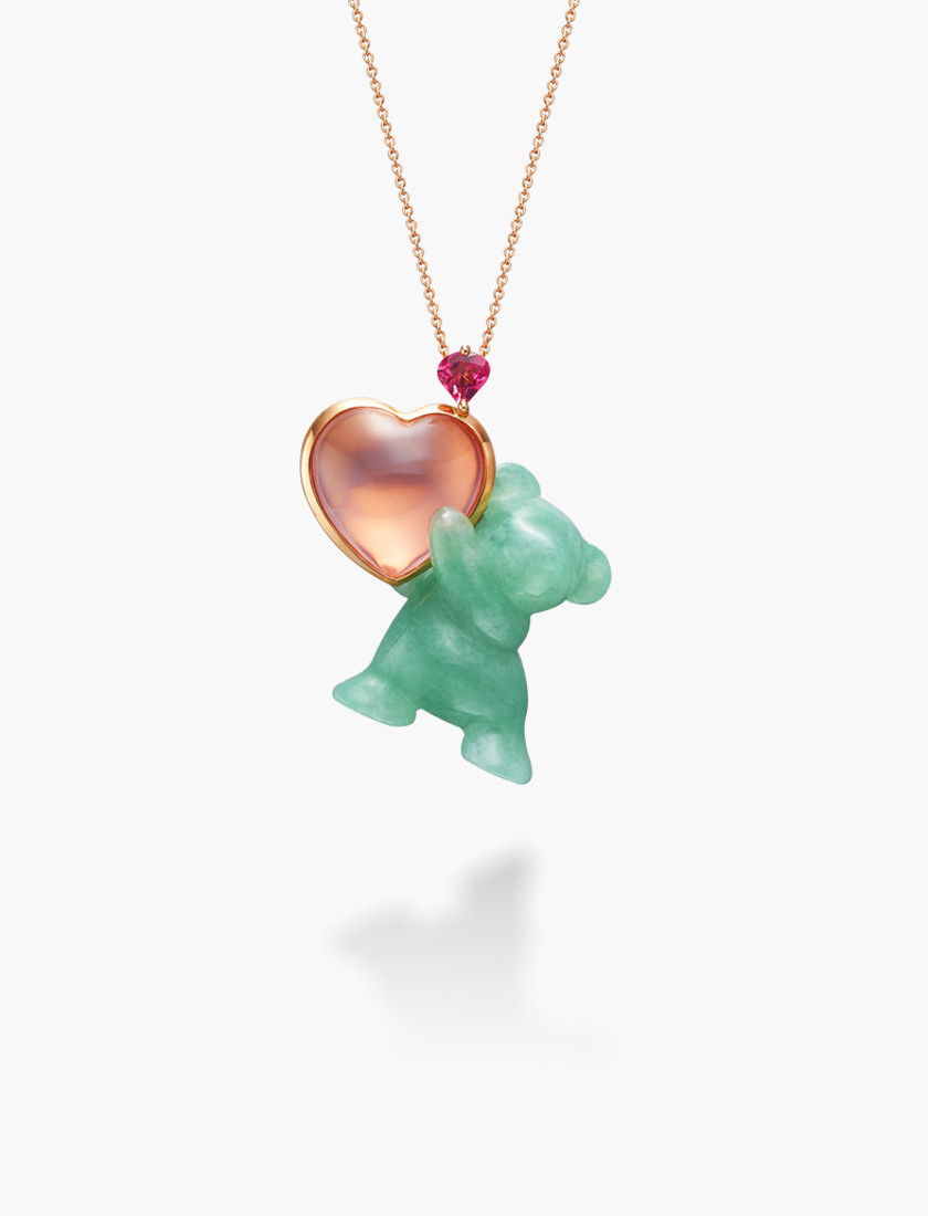 Eric Jade Bear - Loving bear